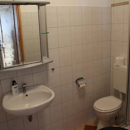 شقة Idyllische Mit Pool In Mecklenburg *